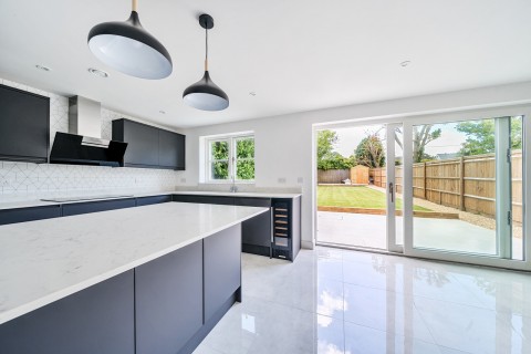 Click the photo for more details of Main Road, Bucks Horn Oak, Farnham, GU10