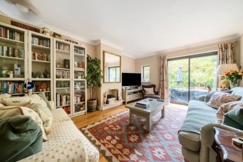 Click the photo for more details of Churt Road, Churt, Farnham, GU10