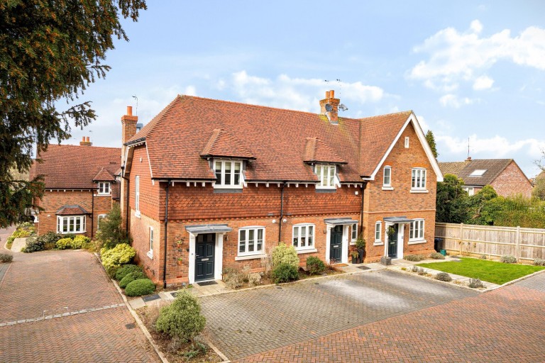 Images for Old Julius Yard, Wrecclesham, Farnham, GU10