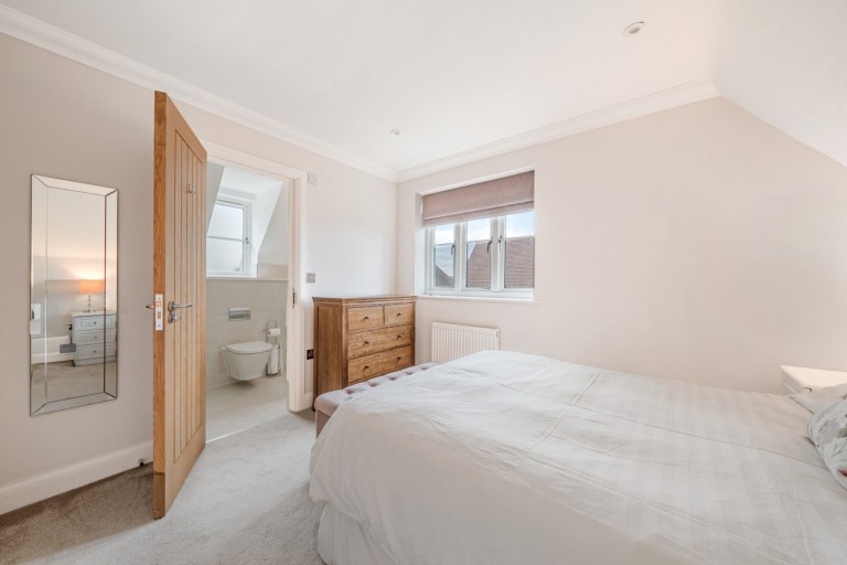 Images for Old Julius Yard, Wrecclesham, Farnham, GU10