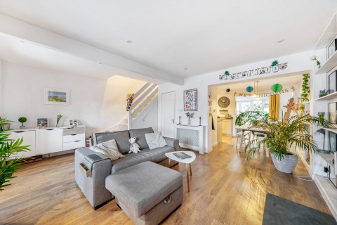 Click the photo for more details of Red Lion Lane, Farnham, GU9