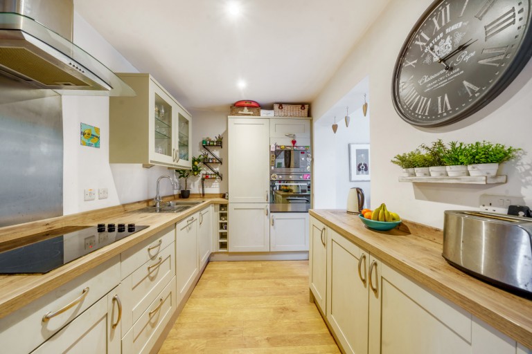 Images for Red Lion Lane, Farnham, GU9