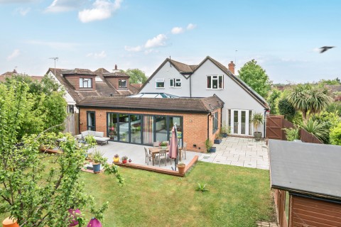 Click the photo for more details of Shortheath Crest, Farnham, GU9
