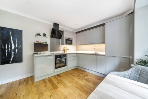 Click the photo for more details of The Copse, Rowledge, Farnham, GU10
