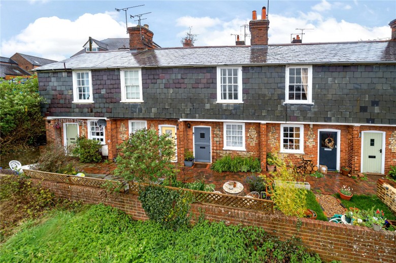 Click the photo for more details of Mead Lane, Farnham, GU9