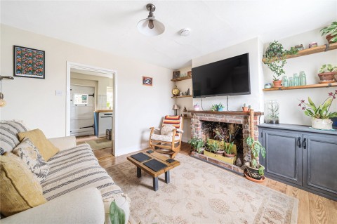 Click the photo for more details of Mead Lane, Farnham, GU9