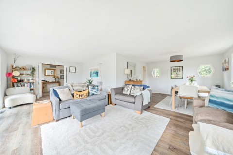 Click the photo for more details of Middle Bourne Lane, Lower Bourne, Farnham, GU10