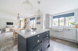 Images for Old Knowle Square, Farnham, GU9