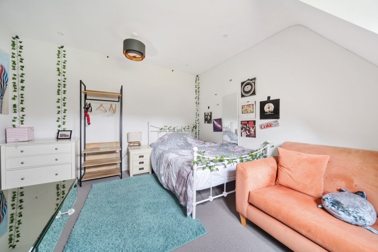 Images for Old Knowle Square, Farnham, Surrey