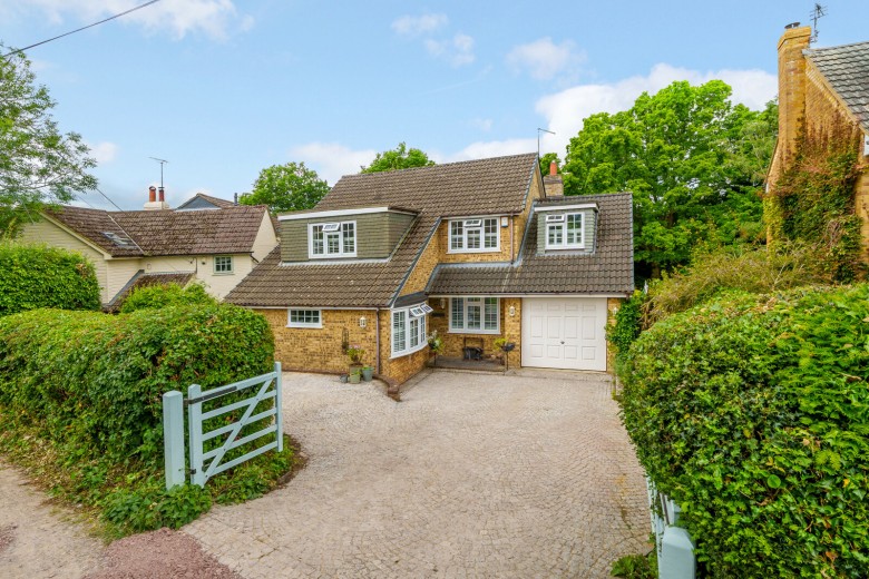 Click the photo for more details of Vine Lane, Wrecclesham, Farnham, GU10
