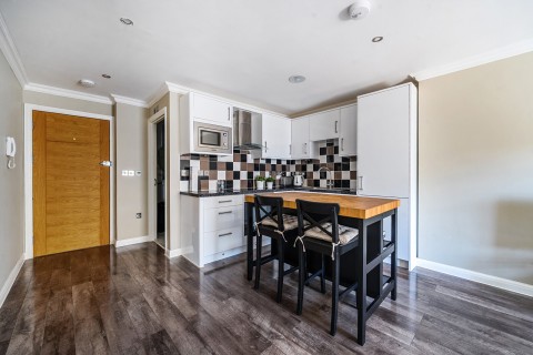 Click the photo for more details of The Borough, Farnham, GU9