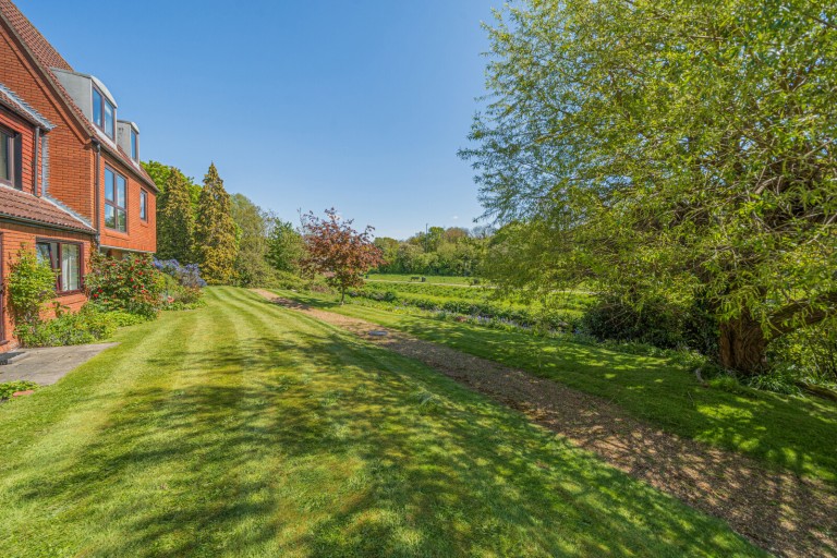 Images for South Street, Farnham, Surrey