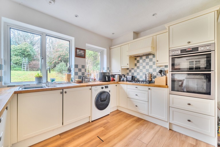 Images for Abbots Ride, Farnham, Surrey