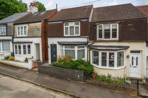 Click the photo for more details of Upper South View, Farnham, GU9