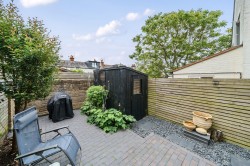 Images for Upper South View, Farnham, GU9