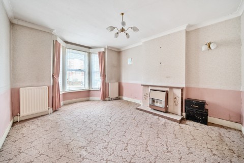 Click the photo for more details of St. Georges Road, Farnham, GU9