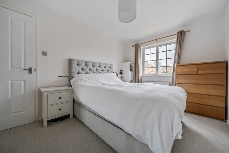 Images for St. Peters Gardens, Wrecclesham, Farnham, GU10
