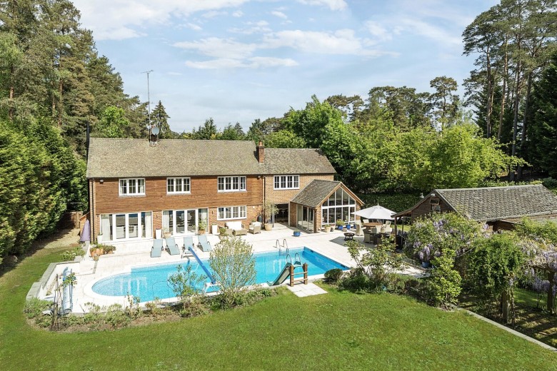 Click the photo for more details of Forest Drive, Lower Bourne, Farnham, GU10