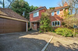 Images for Acorn Keep, Farnham, GU9