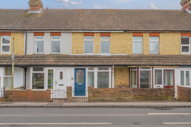 Click the photo for more details of Wrecclesham Road, Farnham, GU9