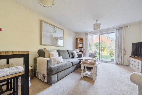 Click the photo for more details of Ferns Mead, Farnham, GU9