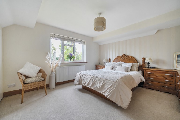 Images for Shortheath Crest, Farnham, GU9