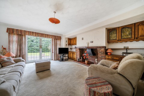 Click the photo for more details of Odiham Road, Farnham, GU10