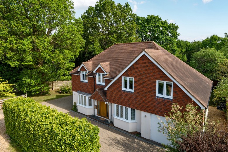 Click the photo for more details of Old Kiln Close, Churt, Farnham, GU10