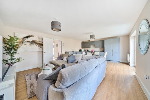 Click the photo for more details of Kings Road, Haslemere, GU27