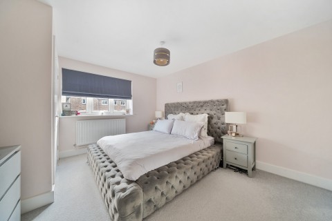 Click the photo for more details of Kings Road, Haslemere, GU27