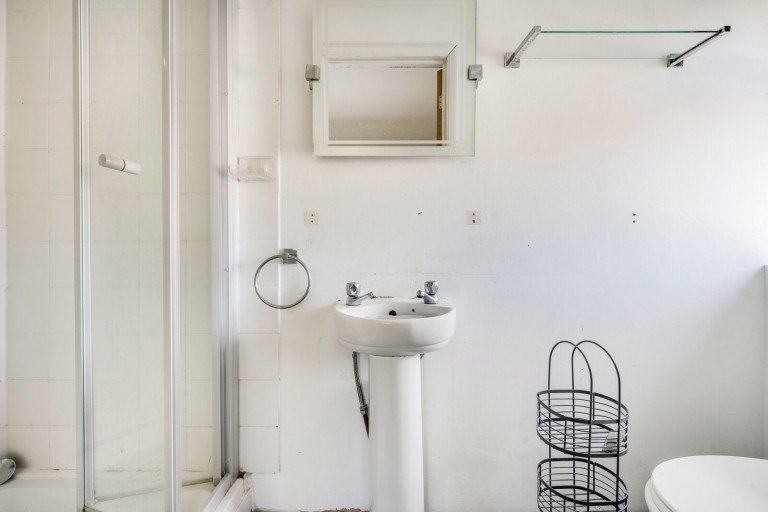 Images for Potters Gate, Farnham, Surrey