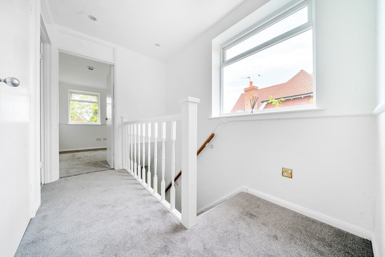Images for Stewards Rise, Wrecclesham, Farnham, GU10
