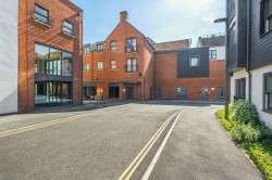Images for Threadneedle Road, Farnham, Surrey