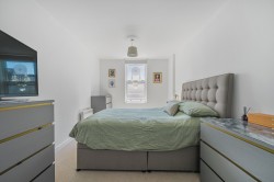 Images for Threadneedle Road, Farnham, Surrey