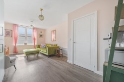 Images for Threadneedle Road, Farnham, GU9