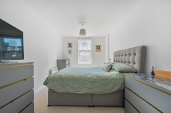 Images for Threadneedle Road, Farnham, Surrey