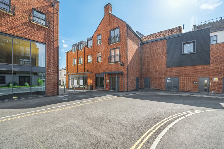 Images for Threadneedle Road, Farnham, Surrey