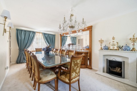 Click the photo for more details of Wrecclesham, Farnham, Surrey