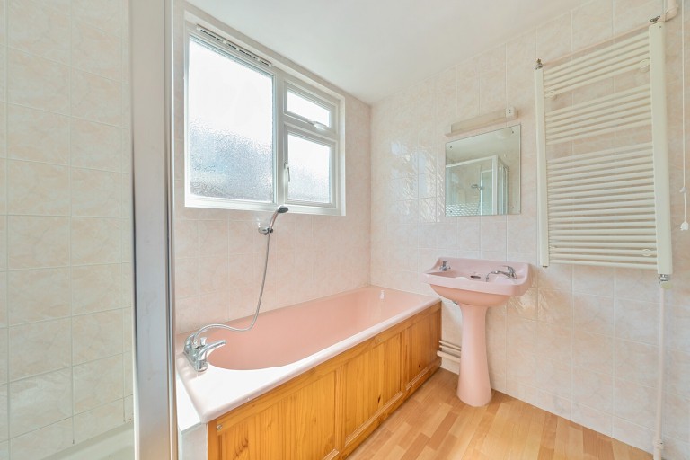 Images for Beam Hollow, Farnham, Surrey