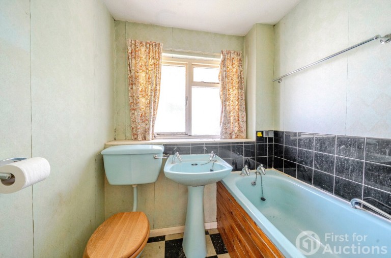 Images for White Cottage Close, Farnham, Surrey