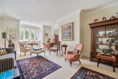 Click the photo for more details of Bramshott, Liphook, Hampshire