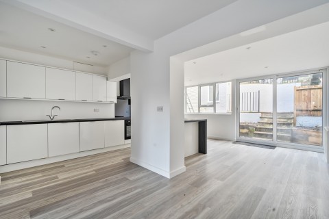 Click the photo for more details of Red Lion Lane, Farnham, Surrey