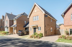 Images for Cardinal Way, Farnham, Surrey