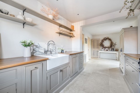 Click the photo for more details of Frith End Road, Frith End, Hampshire