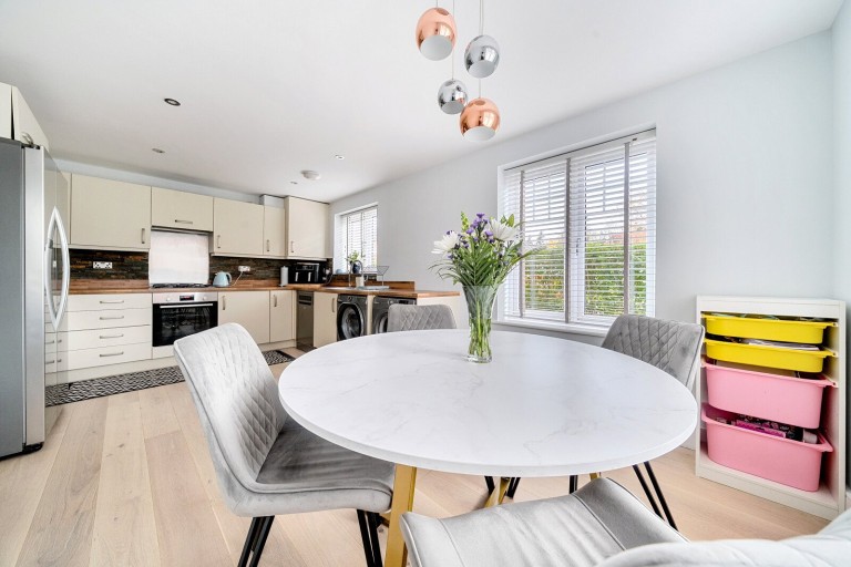 Images for Keepsake Close, Farnham, Surrey