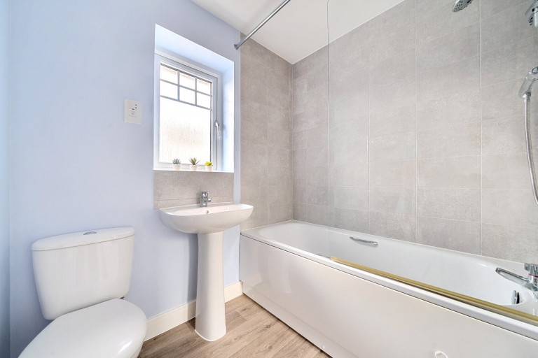 Images for Keepsake Close, Farnham, Surrey