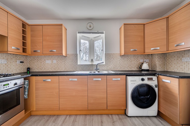 Images for Kingfisher Road, Farnham, Surrey