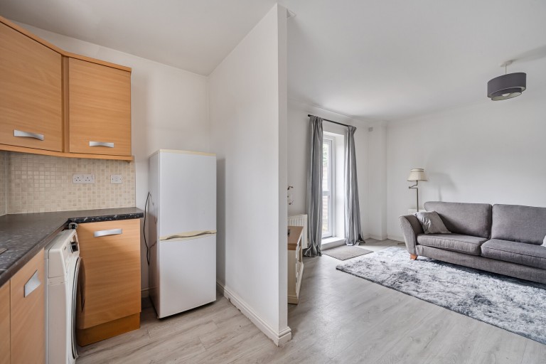 Images for Kingfisher Road, Farnham, Surrey