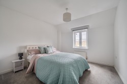 Images for Kingfisher Road, Farnham, Surrey