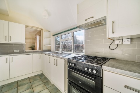 Click the photo for more details of Grayshott, Hindhead, Hampshire